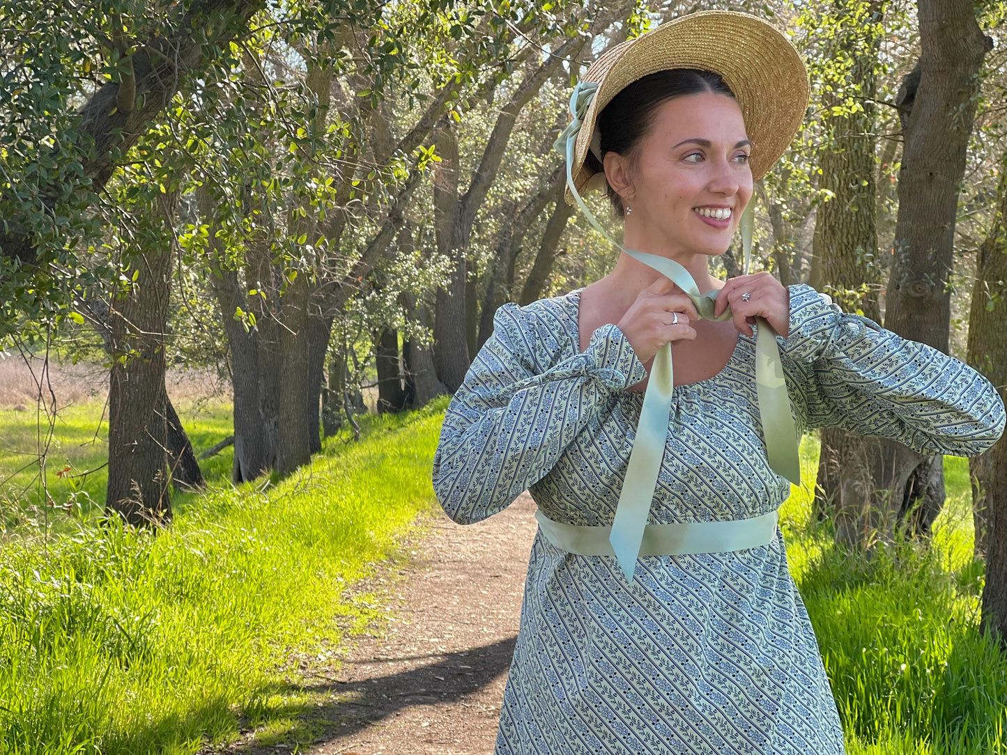 Jane Regency Bonnet